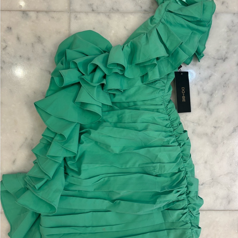 DO+BE Green Ruffled One-Shoulder Mini Dress